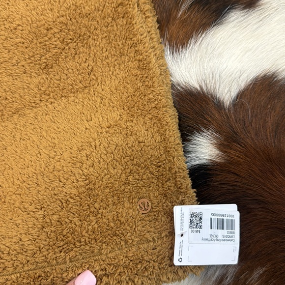 Lululemon Sherpa scarf new with tags - Picture 3 of 3